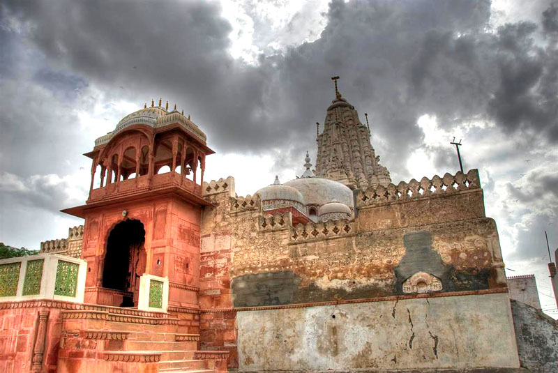 BHANDASAR JAIIN MANDIR BIKANER