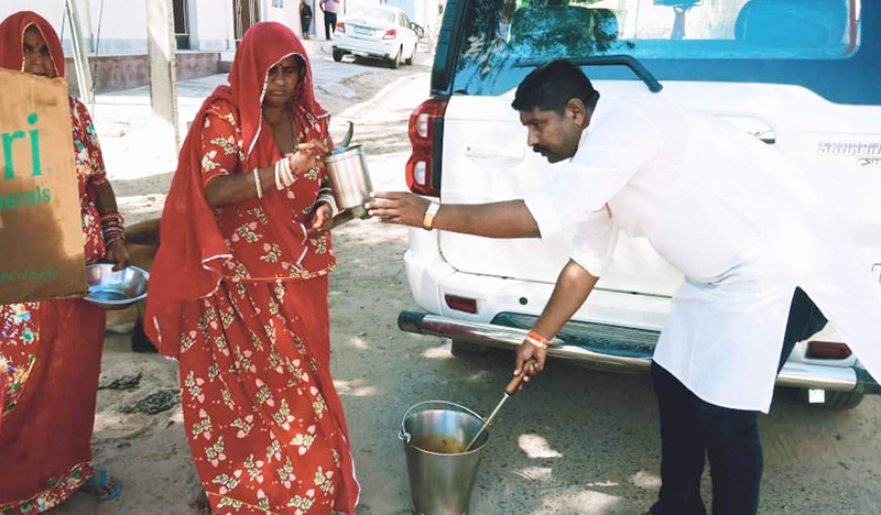 2BKN-PH-3 कोरोना संकट - विधायक सिद्धि कुमारी ने विधायक कोटे से दिये 51 लाख रु.