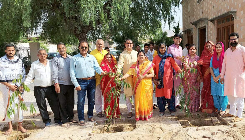 121 plants of Mango, Guava, Jamun etc. planted in Ram-Laxman Ashram