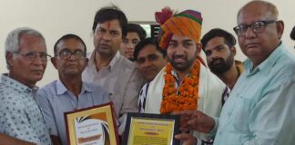 'Rangila Ratna' award presented to badminton coach Hemant Kumar Modi