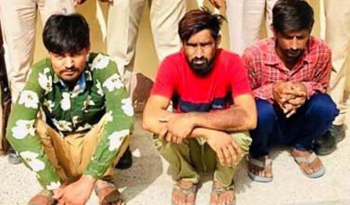 Three thieves arrested for stealing construction material of railway quarters