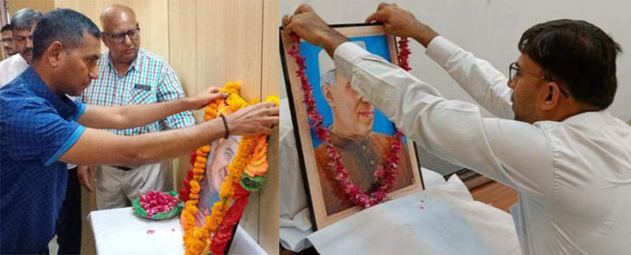 Tributes paid on the death anniversary of Pandit Nehru 27BKN PH-2