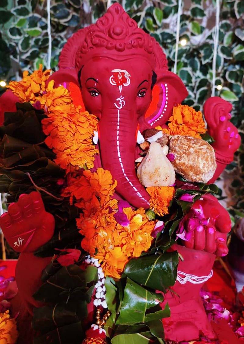 Established Ganpati idol made of red Shadu clay