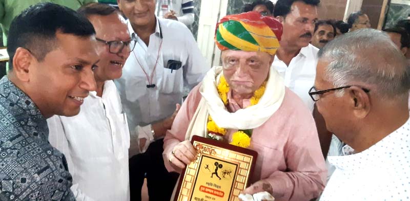 Guru-Samman ceremony held at Maruti Vyyamshala