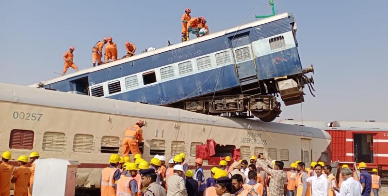 Train accident in Bikaner – Accident relief train reached in 20 minutes!