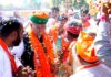 Arjun Ram Meghwal bowed in Gurudwara Singh Sabha and prayed for the prosperity of the area.