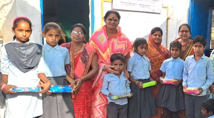 Winners of painting competition got tiffin and pencil box prize