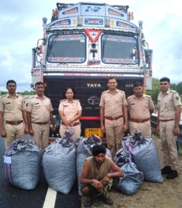 106-kg-illegal-poppy-husk-seized-in-Deshnok-truck-driver-arrested-262x300 देशनोक में 106 केजी अवैध डोडा पोस्त जप्‍त, ट्रक ड्राइवर पकड़ा