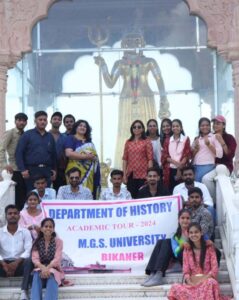 50-students-of-the-History-Department-of-Maharaja-Ganga-Singh-University-MGSU-Bikaner-made-an-educational-tour-of-Deshnok-under-the-leadership-of-Dr.-Meghna-Sharma-239x300 बीकानेर राजघराने की कुलदेवी करणी माता का है वृहद इतिहास : डॉ. मेघना शर्मा