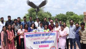 50-students-of-the-History-Department-of-Maharaja-Ganga-Singh-University-MGSU-Bikaner-made-an-educational-tour-of-Deshnok-under-the-leadership-of-Dr.-Meghna-Sharma.11-300x171 बीकानेर राजघराने की कुलदेवी करणी माता का है वृहद इतिहास : डॉ. मेघना शर्मा