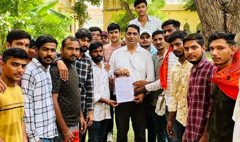 ABVP handed over a seven-point demand letter to the NSP Principal