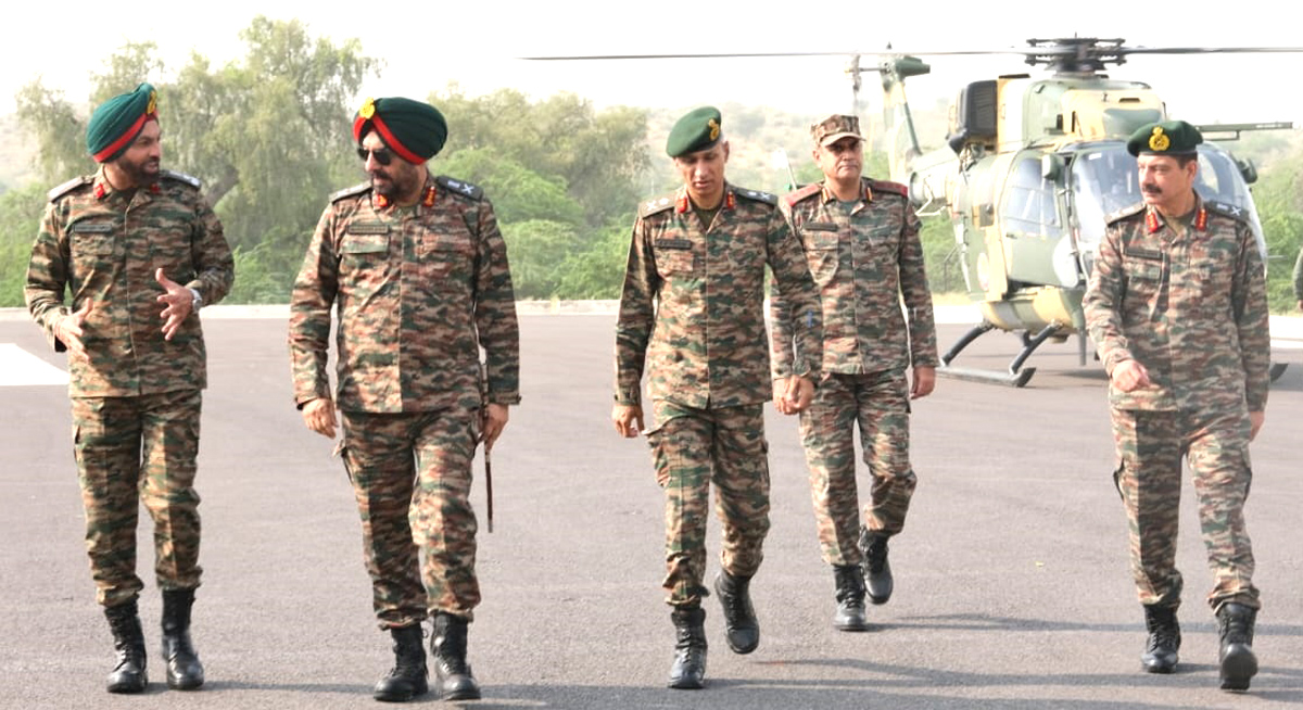 Army Commander Manjinder Singh reached Mahajan Field Firing Range