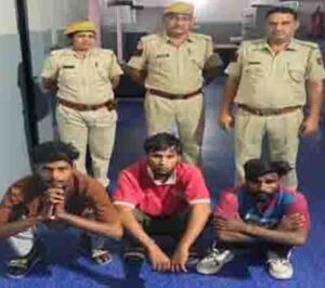 Akash-Sagar-and-Karan-arrested-for-stealing-from-the-temple-1-300x266 मंदिर में चोरी करने वाले आकाश, सागर व करण गिरफ्तार